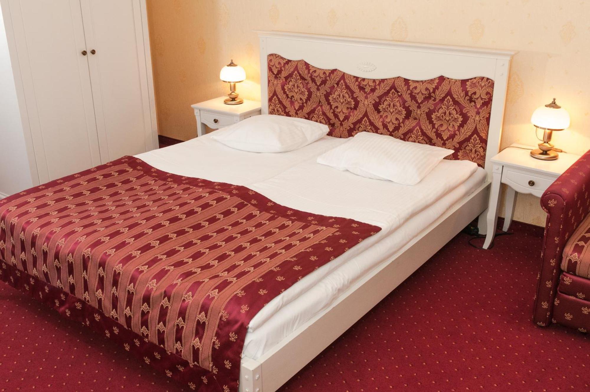 Hotel Korona Сандомир Екстер'єр фото